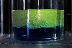 Oil and dye vessel